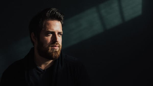 Song Premiere | Lee DeWyze - Weeds